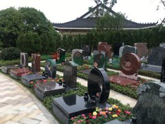 艺术墓碑：展现生命的故事，转达永恒的情绪