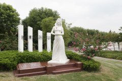 itb8888通博集团：以工匠精神展现碑雕工艺的魅力，纪念邓丽君的永恒歌声