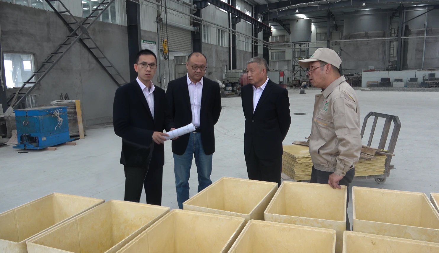 聚焦仿真石；は洌憾辔忍氐阏孟圆芳壑